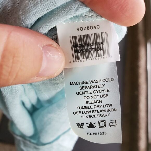 Vince Camuto Baby Blue Flowy Blouse - Picture 9 of 9